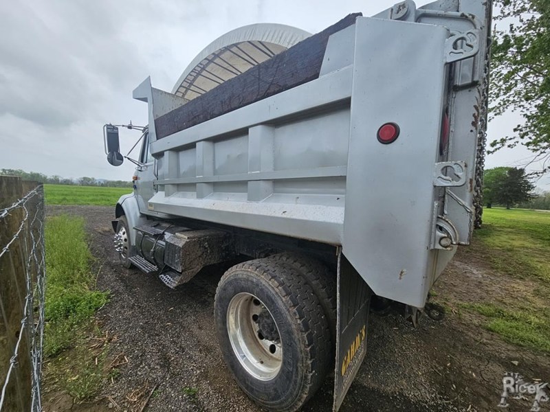 1997 International 8100 Dump Truck